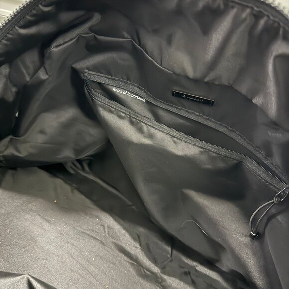 Lululemon "Out Of Range" Duffel 33L - Picture 4 of 5